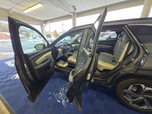 Used 2024 Hyundai Tucson Limited image 23