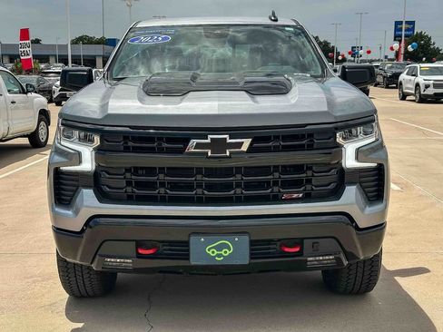Used 2025 Chevrolet Silverado 1500 LT Trail Boss w/ Convenience Package II AWD/4WD image 8