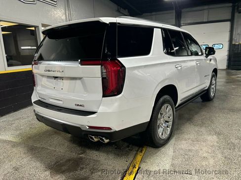 Used 2025 GMC Yukon Denali w/ Sun & Power Step Package image 4