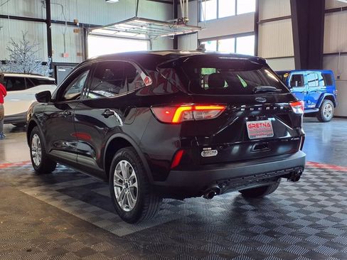 Used 2022 Ford Escape SE w/ Cold Weather Package AWD/4WD image 4