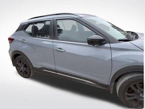 Used 2023 Nissan Kicks SR FWD image 4