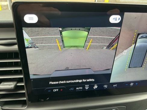 New 2025 Ford Transit 250 148 Medium Roof w/ Electrician Trade Package image 24