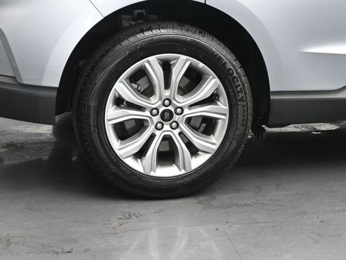 Used 2024 Ford Edge Titanium AWD/4WD image 10
