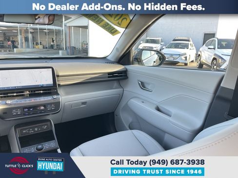Certified 2025 Hyundai Kona Limited FWD image 3