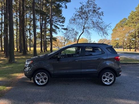 Used 2022 Ford EcoSport SE w/ SE Convenience Package image 6