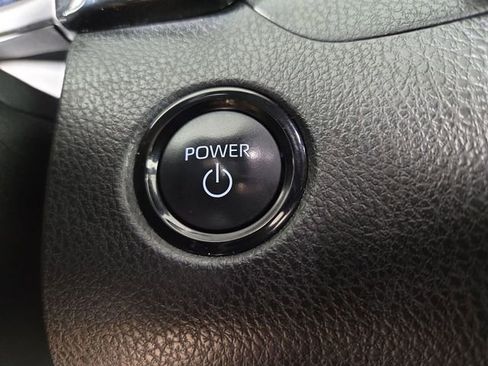 Used 2025 Toyota Camry SE FWD image 25