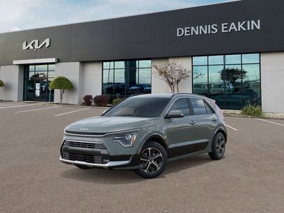 New 2025 Kia Niro SX