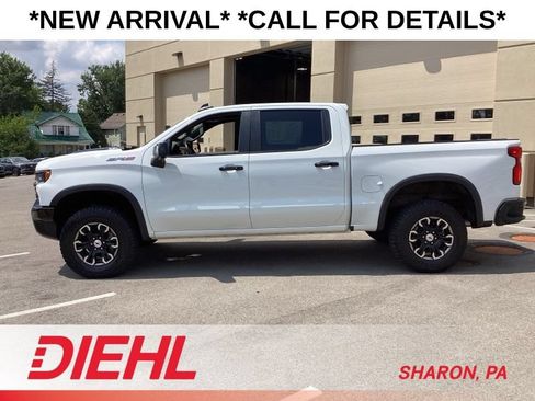 Used 2022 Chevrolet Silverado 1500 ZR2 w/ Technology Package AWD/4WD image 5