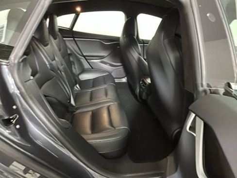 Used 2019 Tesla Model S 100D AWD/4WD image 29