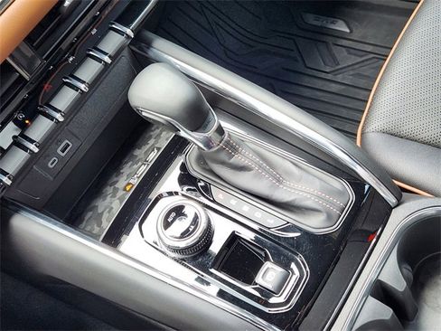 Used 2023 GMC Canyon AT4 w/ AT4 Premium Package image 21