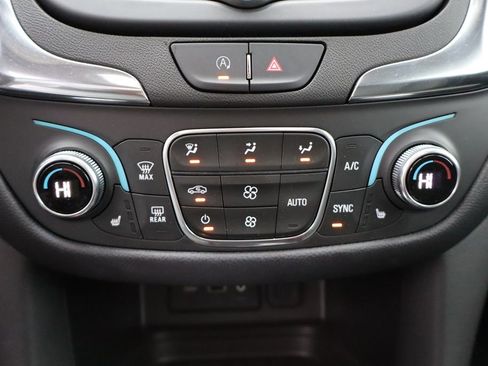 Used 2024 Chevrolet Equinox LT image 21