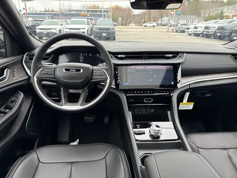 New 2026 Jeep Grand Cherokee Limited image 23