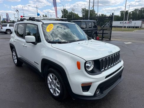 Used 2021 Jeep Renegade Latitude FWD image 3