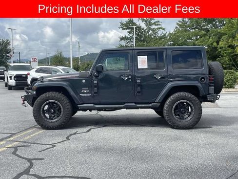 Used 2017 Jeep Wrangler Unlimited Sahara w/ Max Tow Package AWD/4WD image 2