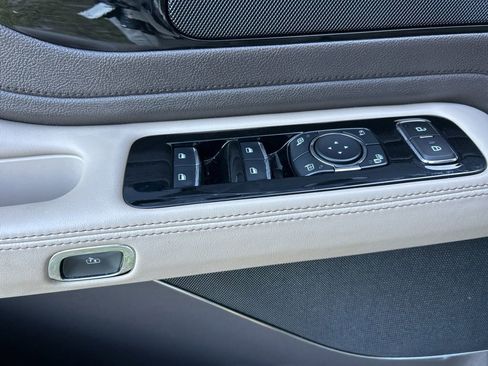 Used 2023 Lincoln Aviator Reserve w/ Equipment Group 201A image 19