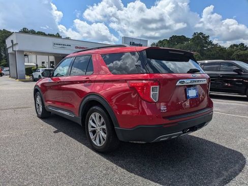 Used 2023 Ford Explorer XLT w/ Equipment Group 202A RWD image 7