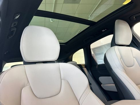 New 2026 Volvo XC60 B5 Plus w/ Protection Package Premier AWD/4WD image 16