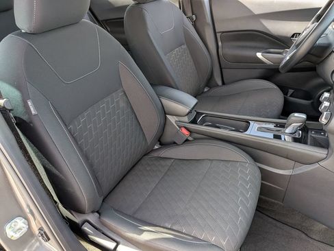 Used 2024 Nissan Kicks SV FWD image 29