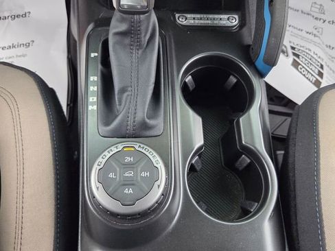 Used 2023 Ford Bronco Wildtrak AWD/4WD image 19