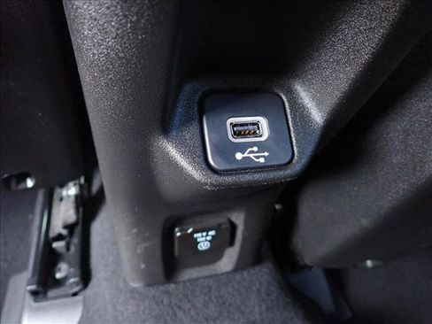 Used 2022 Jeep Renegade Altitude w/ Convenience Group image 10