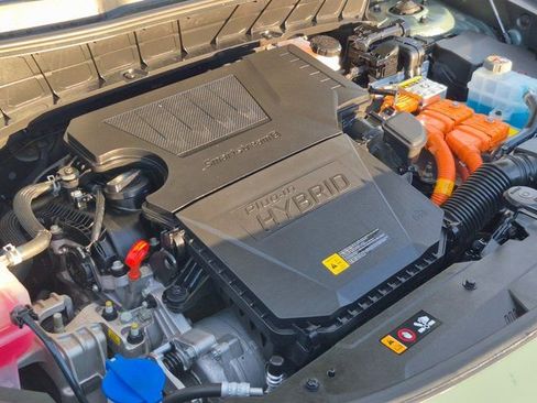 Used 2023 Kia Niro EX image 23