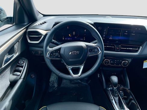 Used 2025 Chevrolet TrailBlazer ACTIV w/ Convenience Package image 22