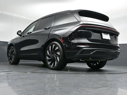 Certified 2025 Lincoln Nautilus Reserve AWD/4WD image 45