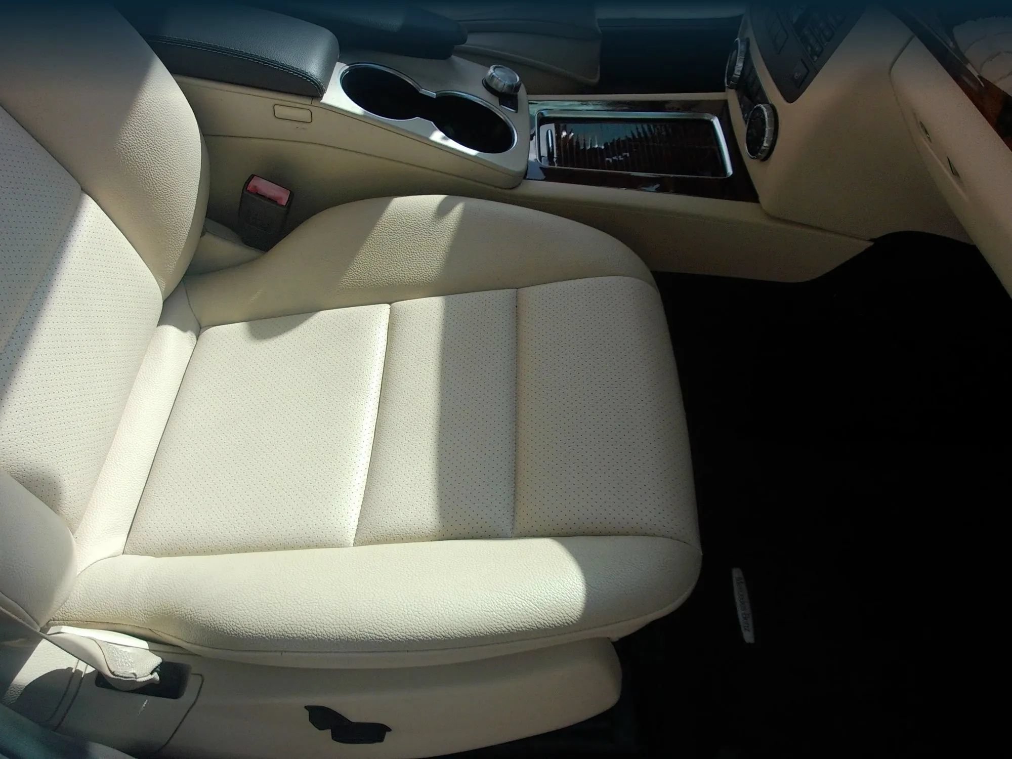 Used 2013 Mercedes-Benz GLK 350 2WD image 34