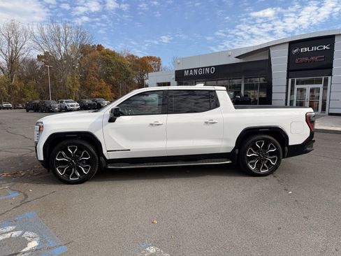 New 2025 GMC Sierra EV Denali image 2