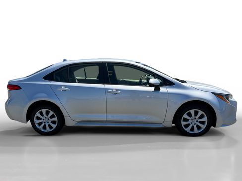 Used 2023 Toyota Corolla LE FWD image 6