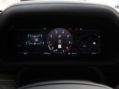 Used 2025 Land Rover Defender 110 X-Dynamic SE AWD/4WD image 73