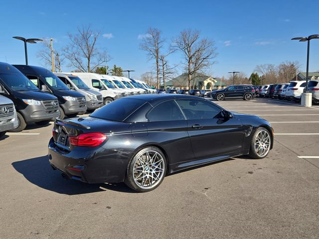 Used 2018 BMW M4 Convertible RWD image 3