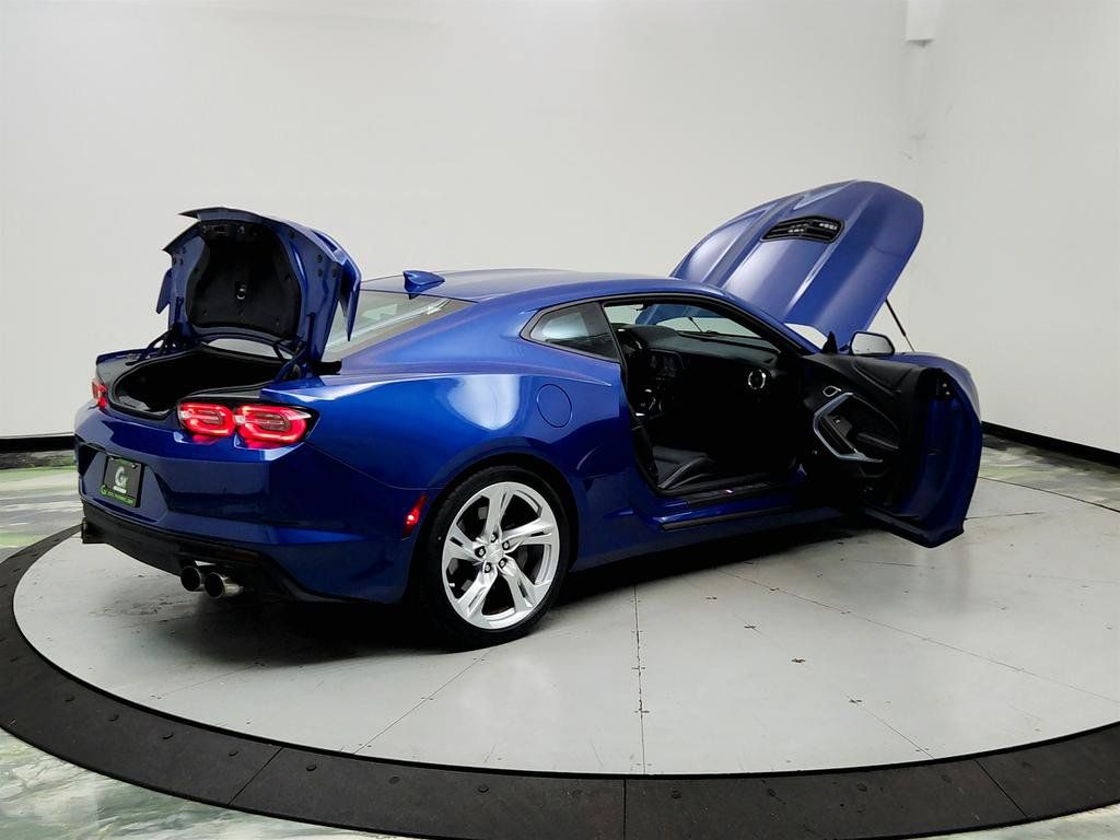 Used 2019 Chevrolet Camaro SS RWD image 11