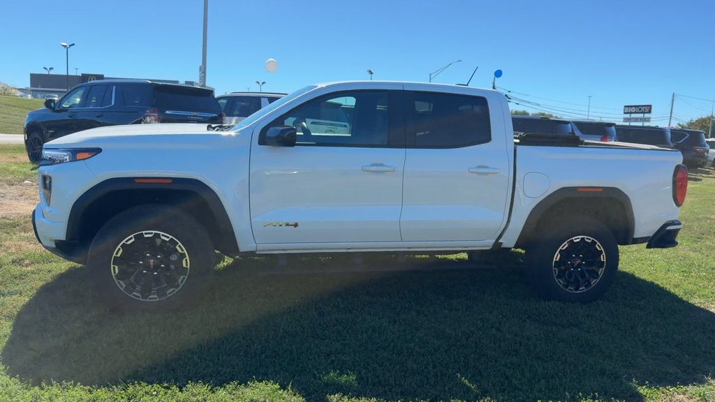 Used 2026 GMC Canyon AT4 AWD/4WD image 3