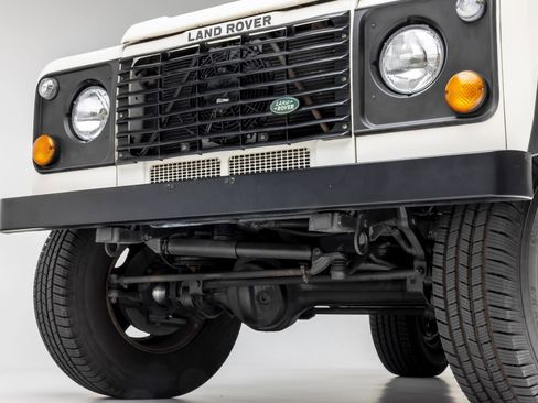 Used 1997 Land Rover Defender 90 image 21