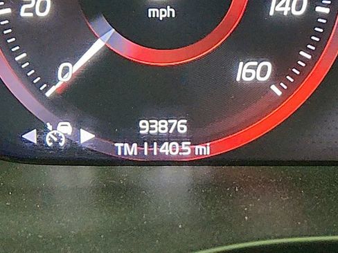 Used 2019 Volvo XC40 T5 R-Design AWD/4WD image 17