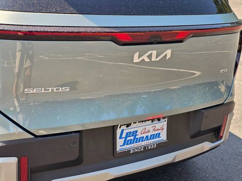 New 2027 Kia Seltos EX w/ EX Panoramic Sunroof Package AWD/4WD image 25