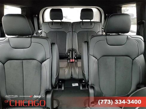 Certified 2025 Jeep Grand Cherokee L Altitude AWD/4WD image 9