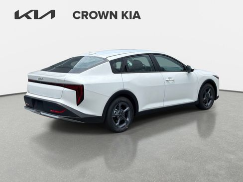 New 2026 Kia K4 FWD image 5