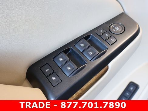 Used 2017 GMC Yukon Denali w/ Open Road Package image 12