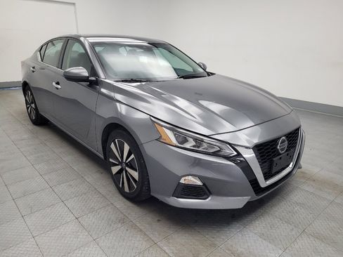 Used 2022 Nissan Altima 2.5 SV image 13