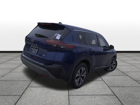 Used 2022 Nissan Rogue SV FWD image 5