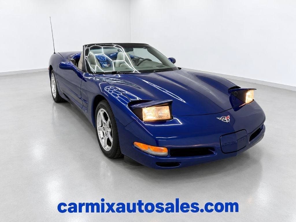 Used 2004 Chevrolet Corvette Convertible w/ Preferred Equipment Group RWD image 1
