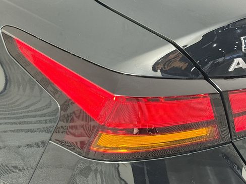 Used 2025 Nissan Altima 2.5 SL image 65