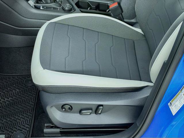 New 2027 Volkswagen Taos SE AWD/4WD image 18