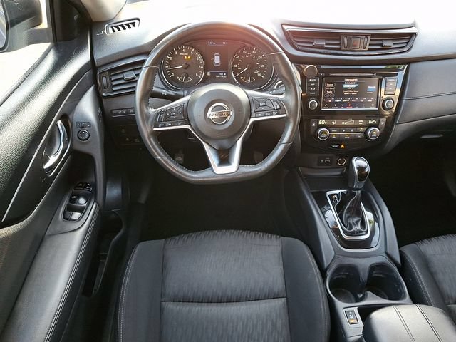 Used 2018 Nissan Rogue SV w/ Premium Package AWD/4WD image 11