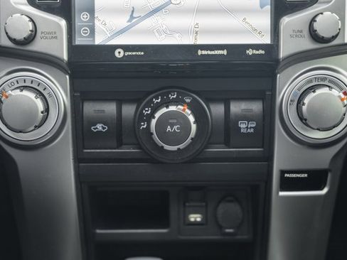 Used 2022 Toyota 4Runner SR5 Premium image 26