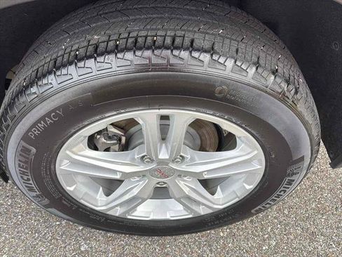 Used 2021 GMC Terrain SLE image 10