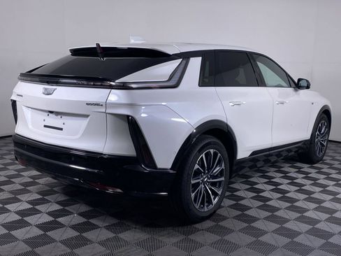New 2025 Cadillac Lyriq Sport w/ LPO, Floor Liner Package AWD/4WD image 21