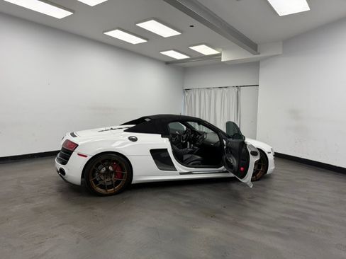 Used 2011 Audi R8 V10 AWD/4WD image 43